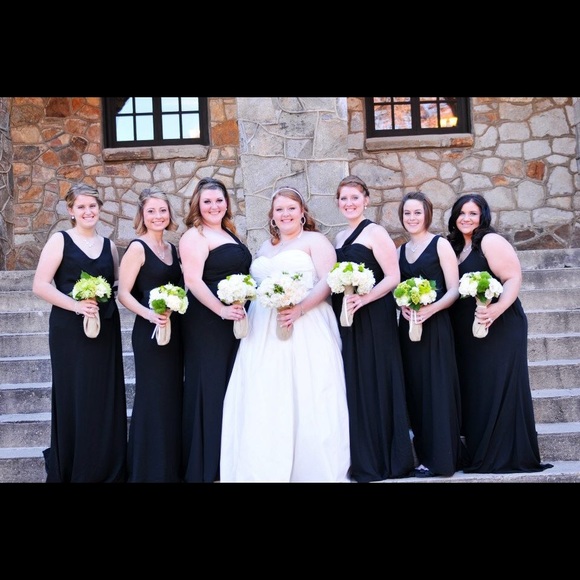 Formal gown worn once - Picture 4 of 8